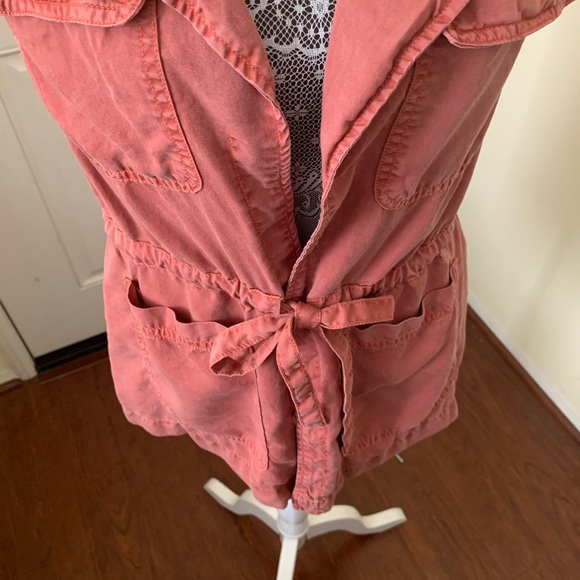 Sanctuary Red Utility Vest - Picture 4 of 7